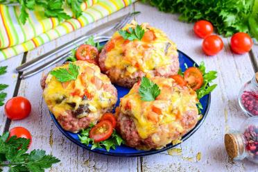 Cheesy Oven-Baked Minced Beefsteak