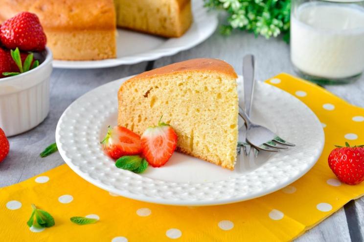 Fluffy Kefir Sponge Cake: Quick & Easy Recipe
