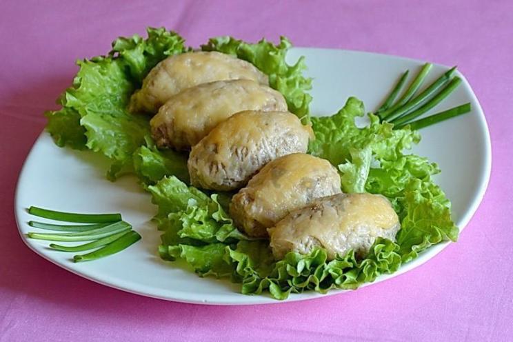 Cheesy Cabbage Meatballs: A Juicy Family Favorite