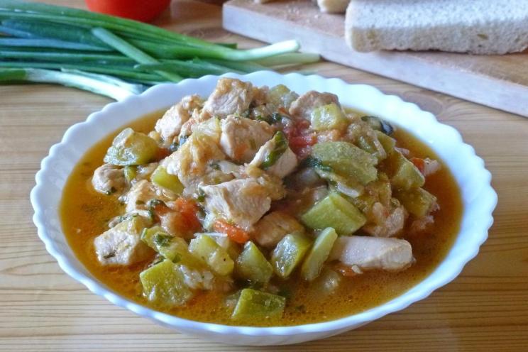 Summer Chicken and Zucchini Sauté Summer Chicken and Zucchini Sauté