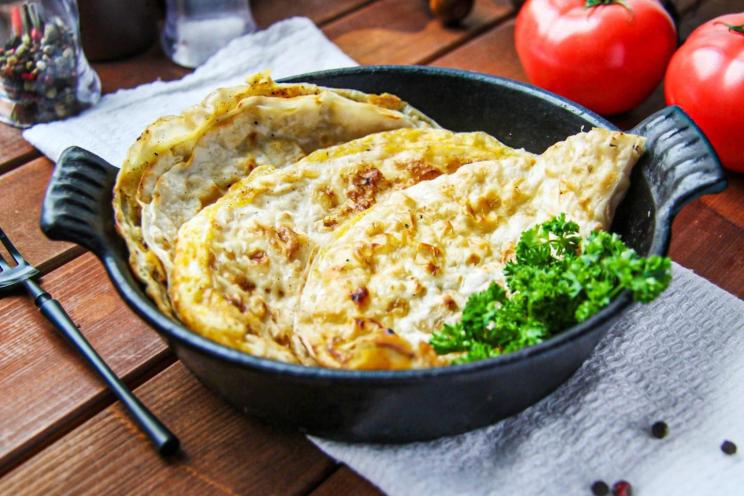Quick Breakfast: Egg-Stuffed Lavash Skillet