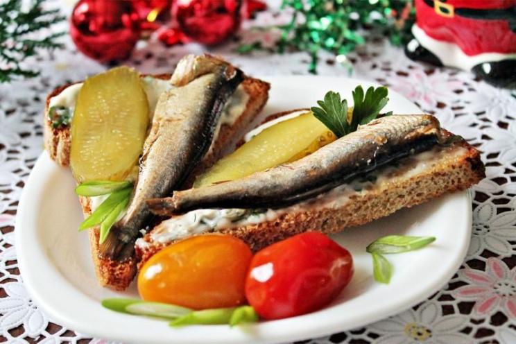 Homemade Tender Sprats: Simple and Delicious