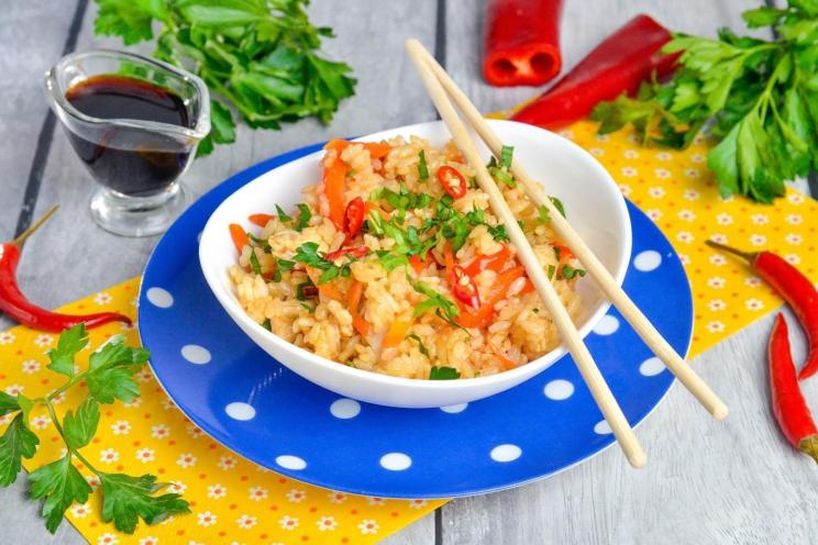 Flavorful Japanese Rice with Juicy Fried Chicken and Vegetables