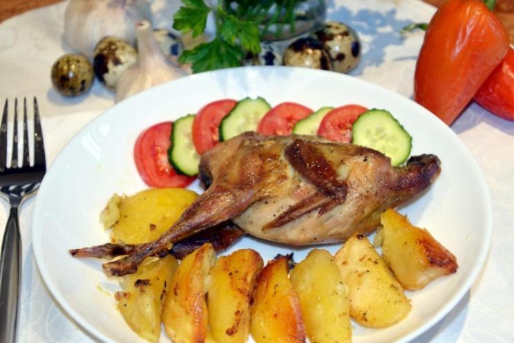 Oven-Baked Quails with Crispy Crust Oven-Baked Quails with Crispy Crust