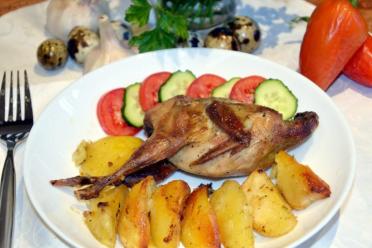 Oven-Baked Quails with Crispy Crust
