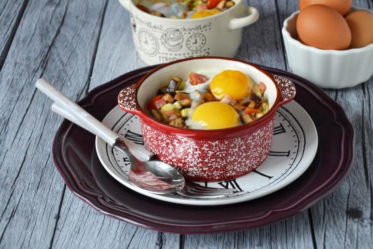 Veggie-Loaded Baked Eggs with Ham