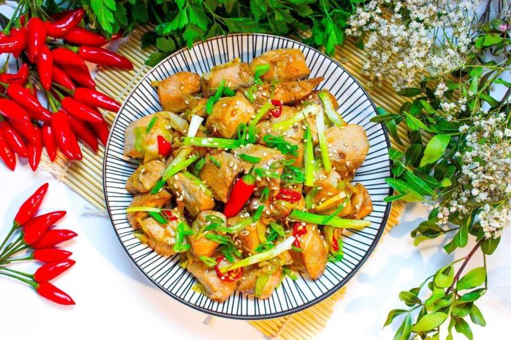 Spicy Kung Pao Chicken Extravaganza