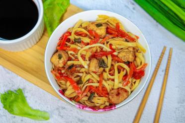 Chicken Veggie Wok Noodles
