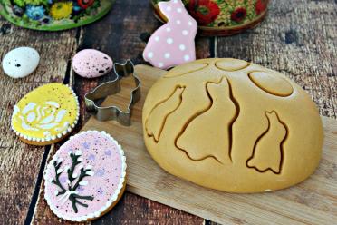 Perfect Honey Gingerbread Cookie Dough for Decorating