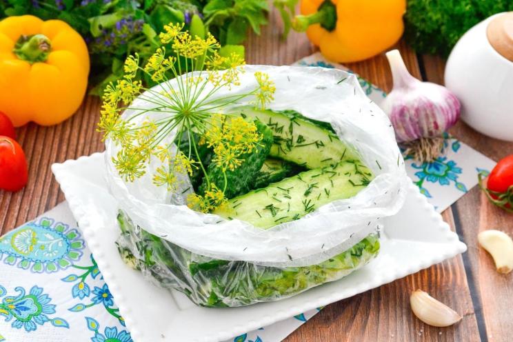 Quick Pickled Cucumbers in 30 Minutes