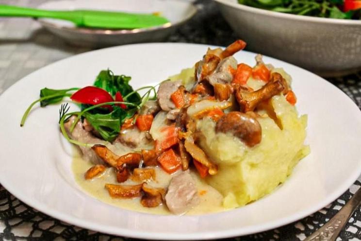 Creamy Mushroom Chicken Skillet Creamy Mushroom Chicken Skillet