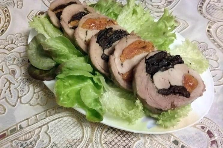 Turkey Fillet Roll with Prunes & Apricots: A Healthy Delight