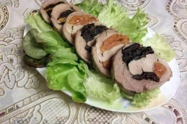 Turkey Fillet Roll with Prunes & Apricots: A Healthy Delight