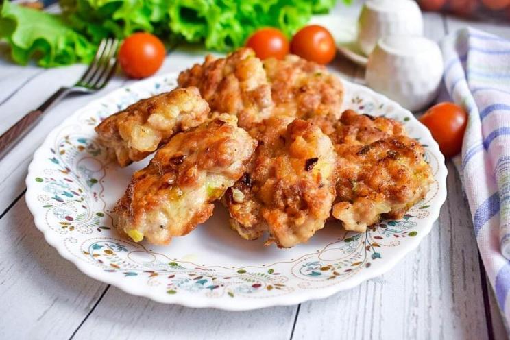 Knife-Cut Pork Cutlets