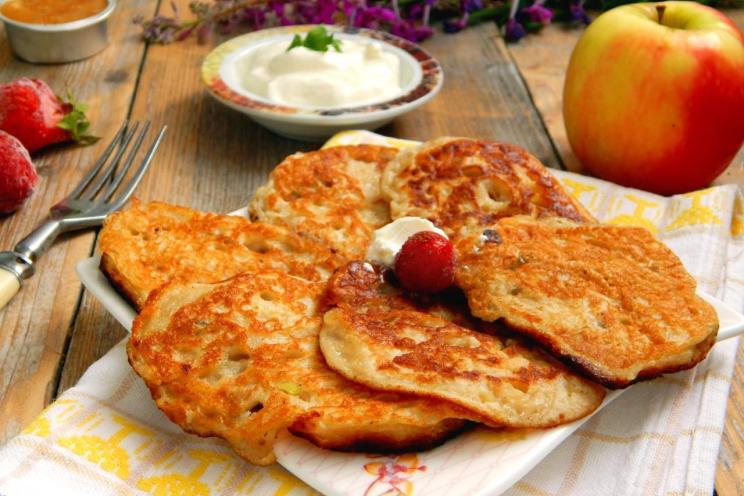 Apple-Kefir Pancakes: A Family Breakfast Delight Apple-Kefir Pancakes: A Family Breakfast Delight