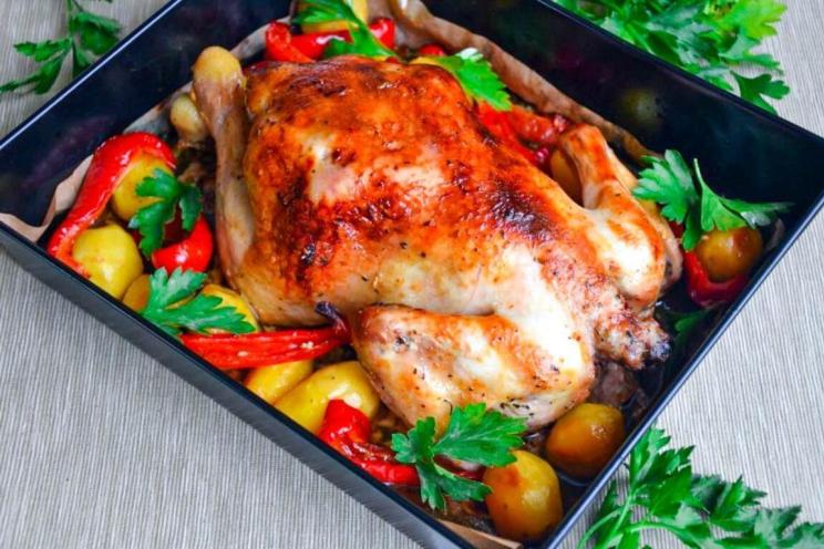 Oven-Roasted Chicken and Potatoes for New Year's Feast Oven-Roasted Chicken and Potatoes for New Year's Feast