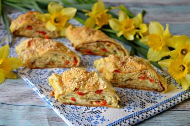Cheesy Oven-Baked Lavash Rolls