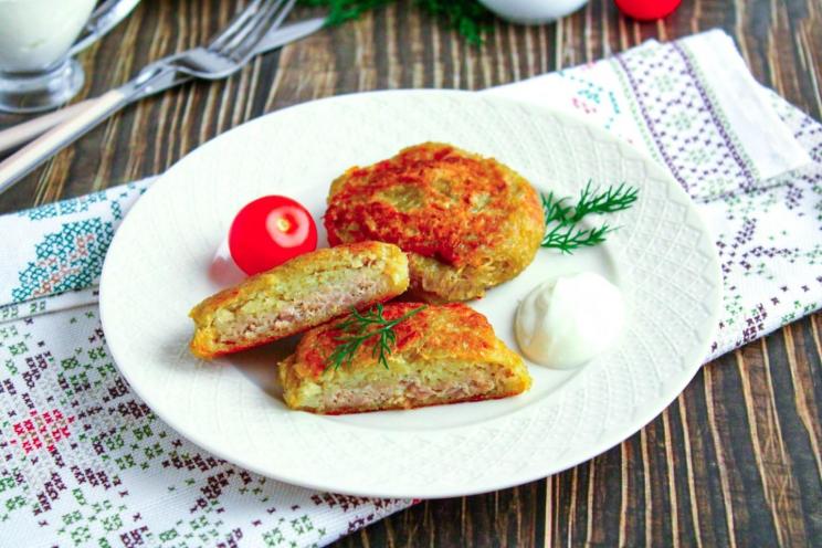Belarusian Stuffed Potato Pancakes Belarusian Stuffed Potato Pancakes