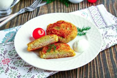 Belarusian Stuffed Potato Pancakes