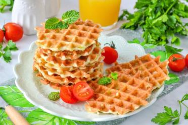 Healthy Zucchini Waffles: Oil-Free and Delicious