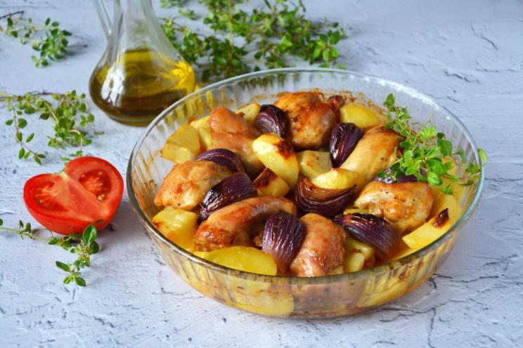 One-Pan Aromatic Chicken Thighs with Potatoes