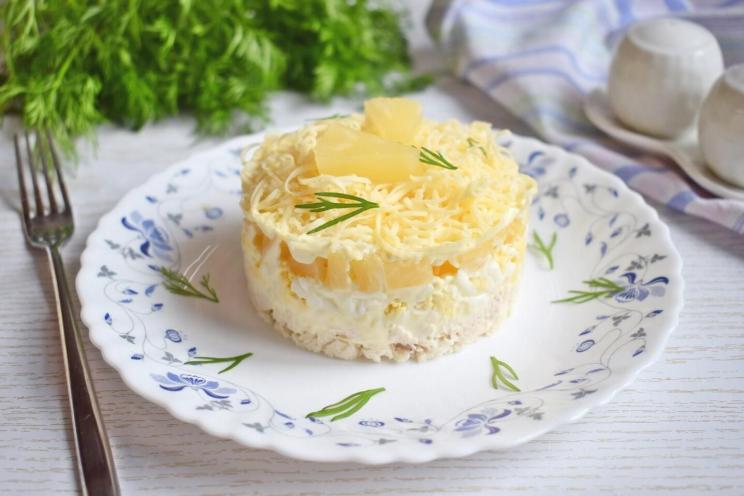 Chicken and Pineapple Salad Delight