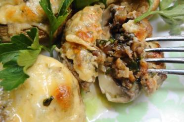 Cheesy Baked Stuffed Mushrooms