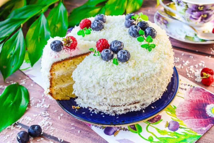 Fluffy Kefir Manna Cake
