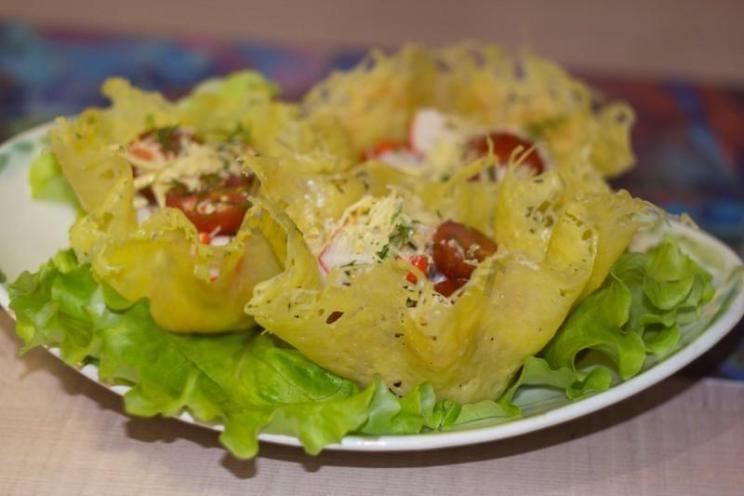 Edible Cheese Salad Bowls