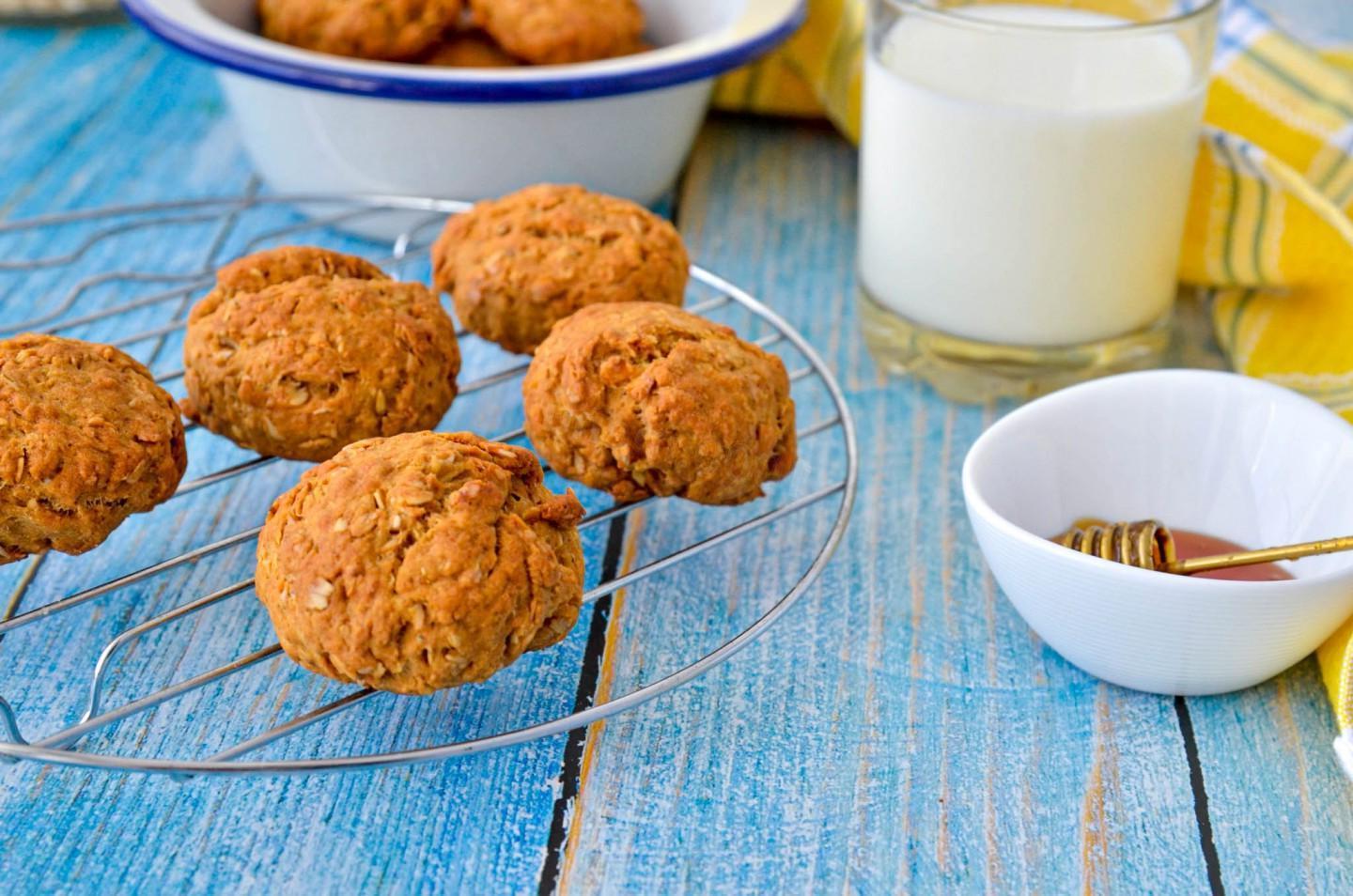 Vegan Oatmeal Cookies