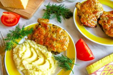 Cheesy Tomato Baked Turkey