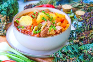 Campfire Pork Shurpa Delight