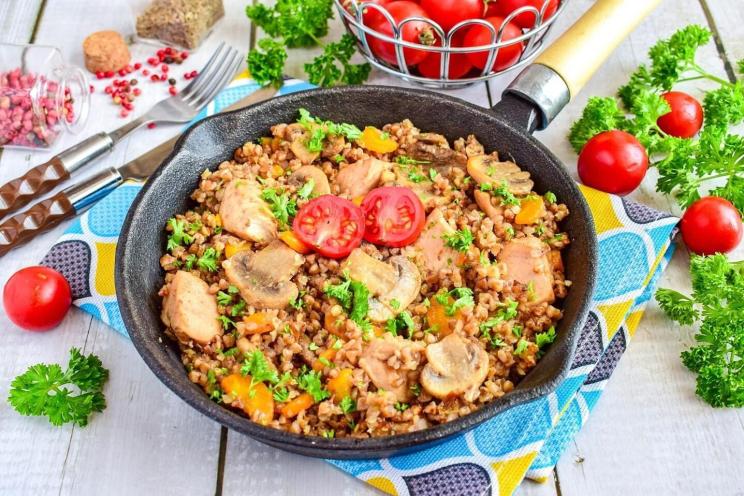 Savory Buckwheat Chicken and Mushrooms Skillet