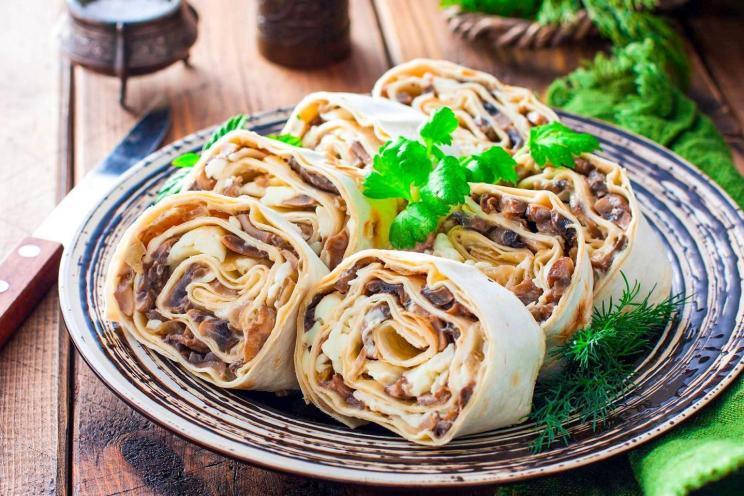 Mushroom & Cheese Lavash: Quick and Delicious Mushroom & Cheese Lavash: Quick and Delicious