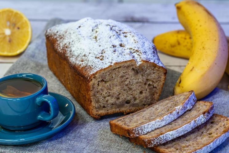 Banana Delight Sponge Cake