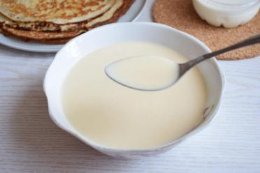 Fluffy Choux Pastry Pancakes with Milk