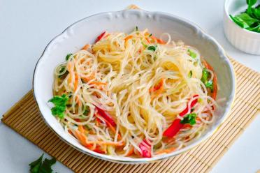 Korean-Style Funchoza Vegetable Salad