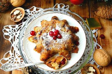 Classic English Christmas Pudding