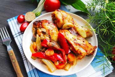 Oven-Roasted Chicken Legs with Vegetables
