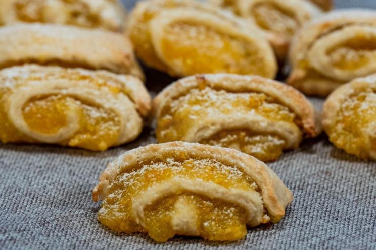 Sour Cream Shortbread Cookies with Orange Filling Sour Cream Shortbread Cookies with Orange Filling