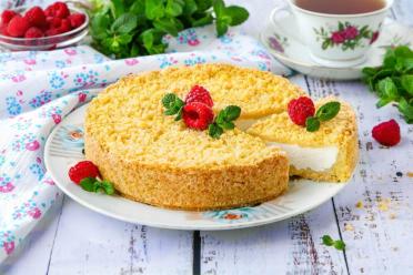 Easy Cottage Cheese Crumble Pie