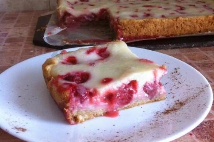 Strawberry Berry Delight Pie