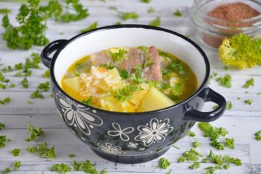 Slow Cooker Pork Rib and Rice Soup