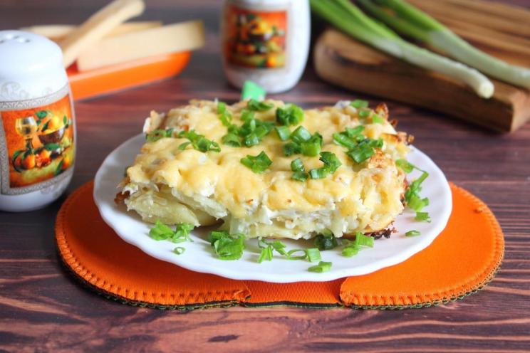 Cheesy Baked Dumpling Casserole