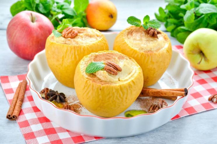 Baked Apple Cheesecake Delights