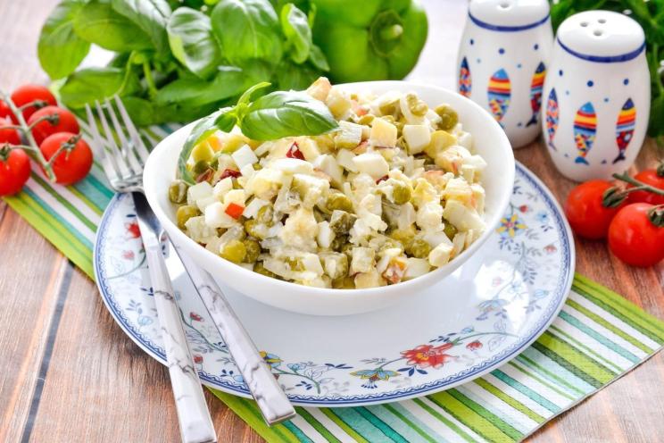 Boiled Fish Salad with Egg and Veggies