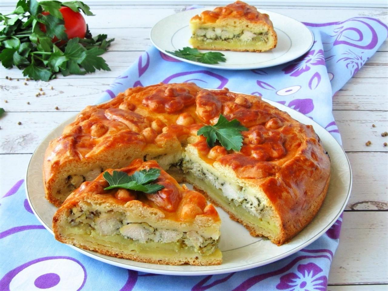 Oven-Baked Chicken and Potato Pie