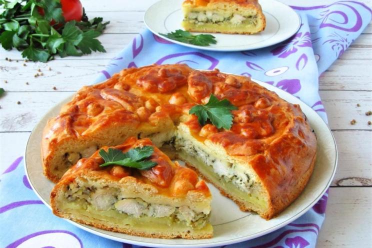 Oven-Baked Chicken and Potato Pie Oven-Baked Chicken and Potato Pie