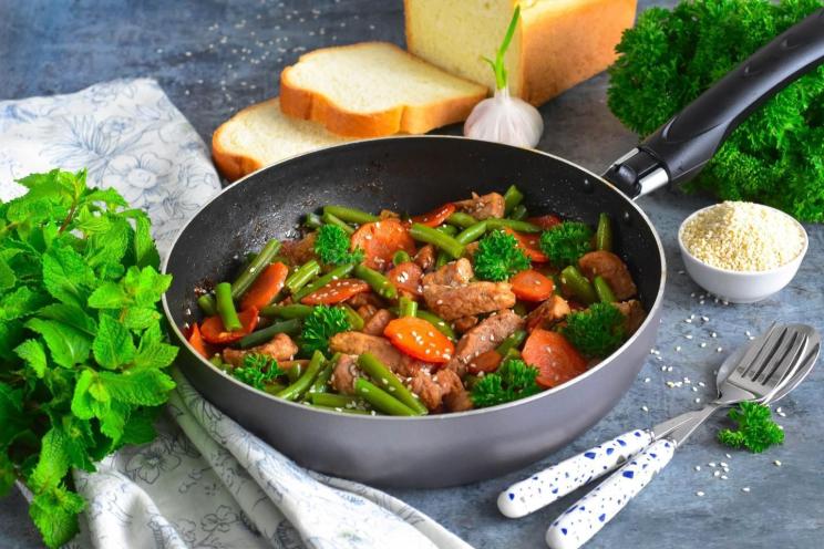 Quick & Delicious Pork with Green Beans