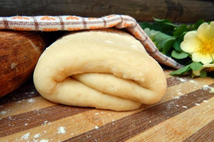 Cheese-Filled Puff Pastry Buns